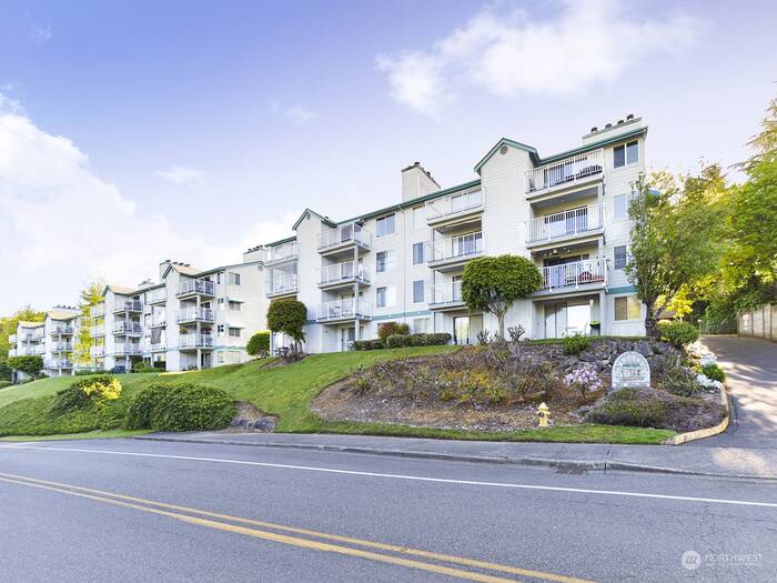 Lead image for 28606 16th Avenue S #301 Federal Way