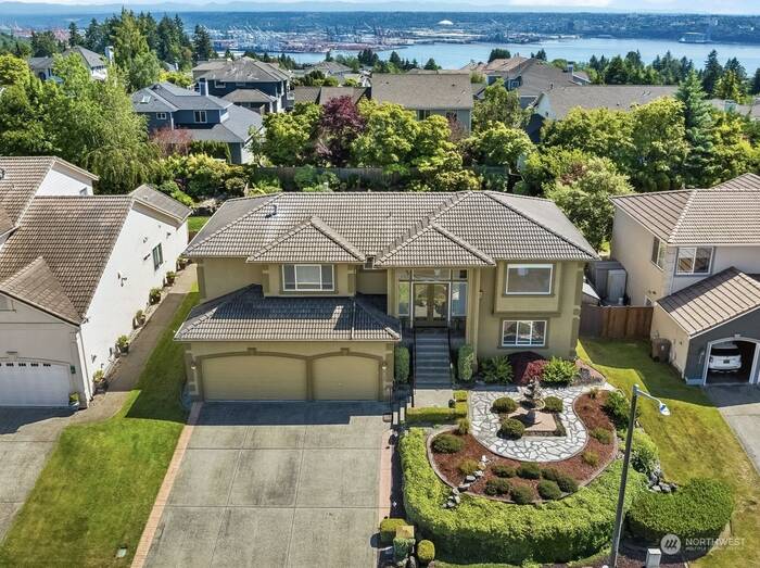 Lead image for 2122 Davis Court NE Tacoma