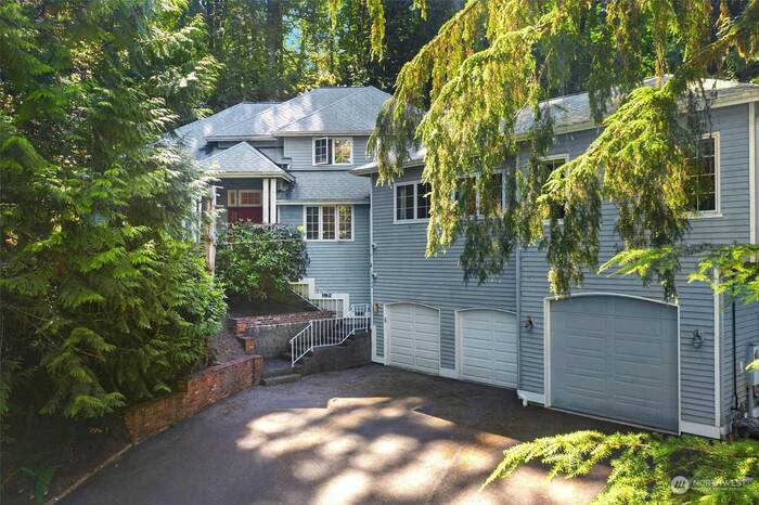 Lead image for 19704 192nd Avenue NE Woodinville