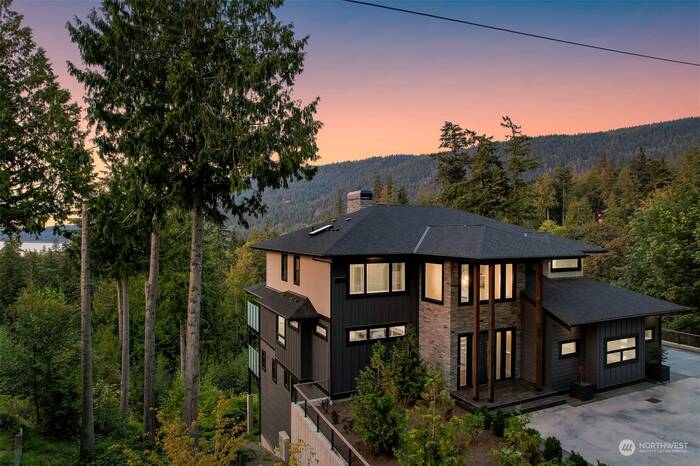 Lead image for 555 Whitecap Road Bellingham