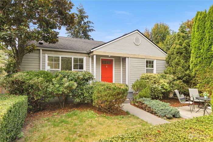 Lead image for 5621 Fauntleroy Way SW #A Seattle