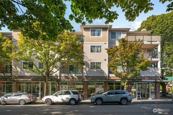 Lead image for 107 20th Avenue #305 Seattle