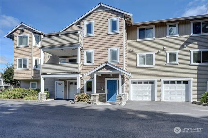 Lead image for 13426 97th Avenue E #202 Puyallup