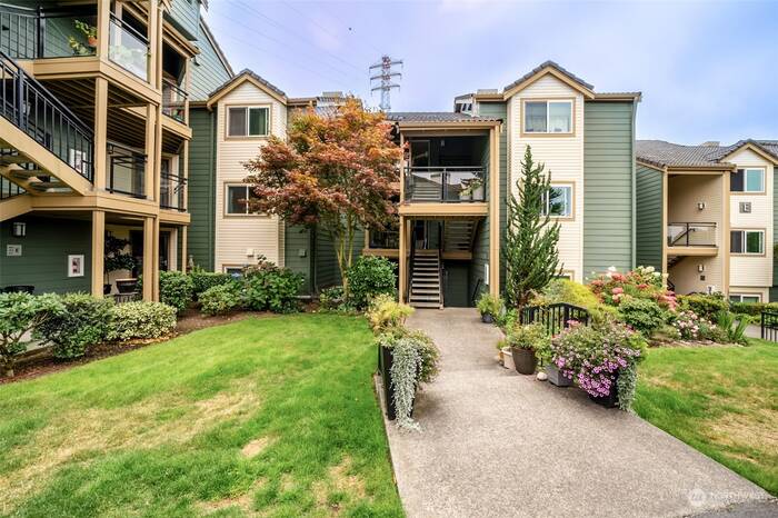 Lead image for 3008 N Narrows Drive #E202 Tacoma