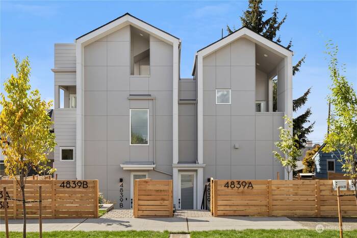 Lead image for 4839 A 42nd Avenue SW Seattle