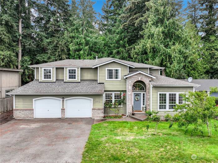 Lead image for 4902 Lakeridge Drive E Lake Tapps