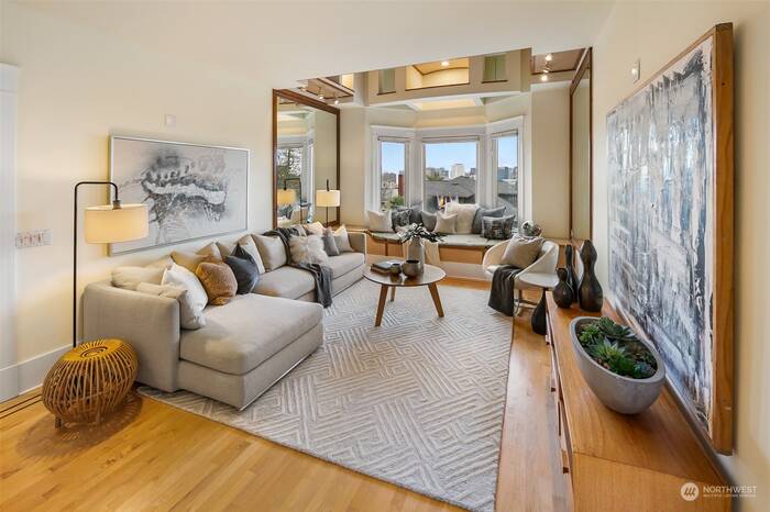 Lead image for 1726 15th Avenue #18 Seattle