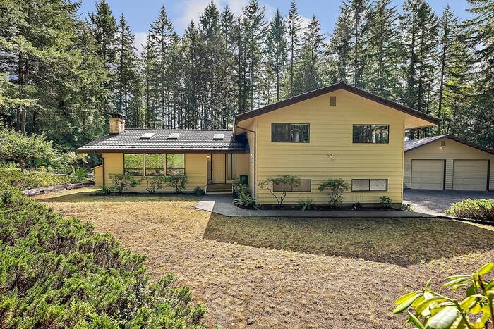 Lead image for 5880 SE Mullenix Rd Port Orchard