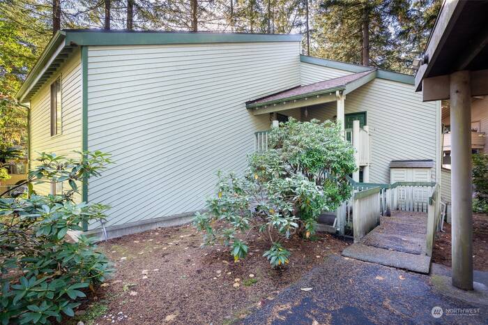 Lead image for 141 S 330th Street #D Federal Way