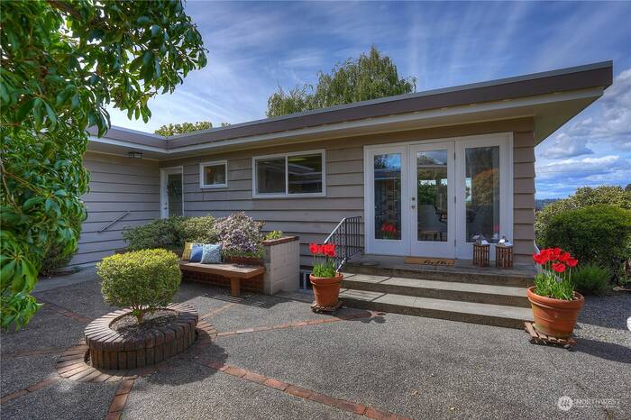 Lead image for 1751 N Narrows Drive Tacoma