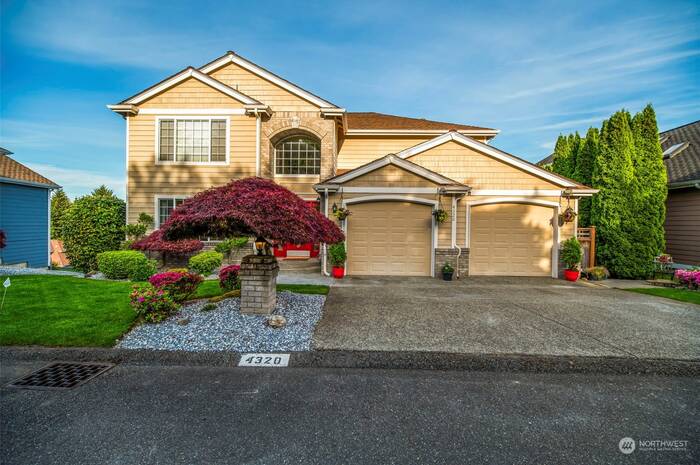 Lead image for 4320 Country Club Drive NE Tacoma