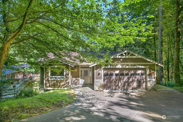 Lead image for 49 Cascade Lane Bellingham