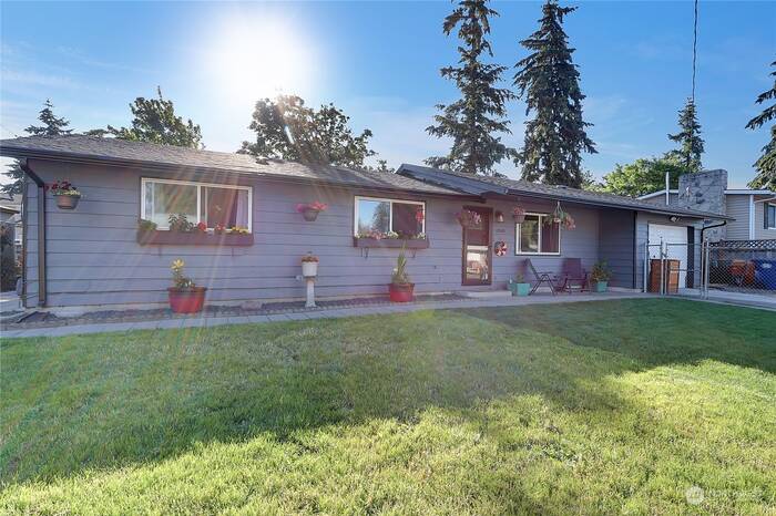 Lead image for 17302 Spanaway Lane E Spanaway