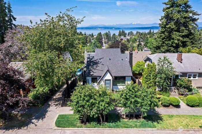 Lead image for 5235 45th Avenue SW Seattle