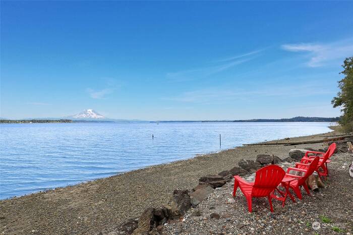 Lead image for 4805 157th Avenue NW Lakebay