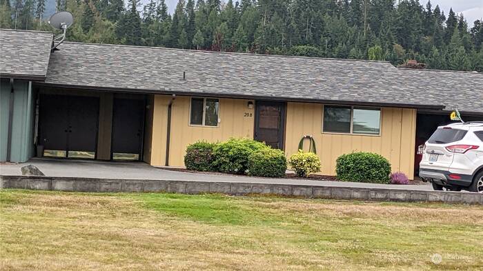 Lead image for 1301 S Third Avenue #20B Sequim