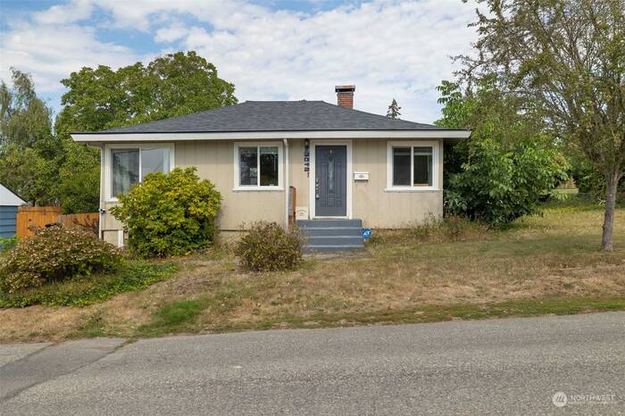 Lead image for 2042 E 18th St Bremerton