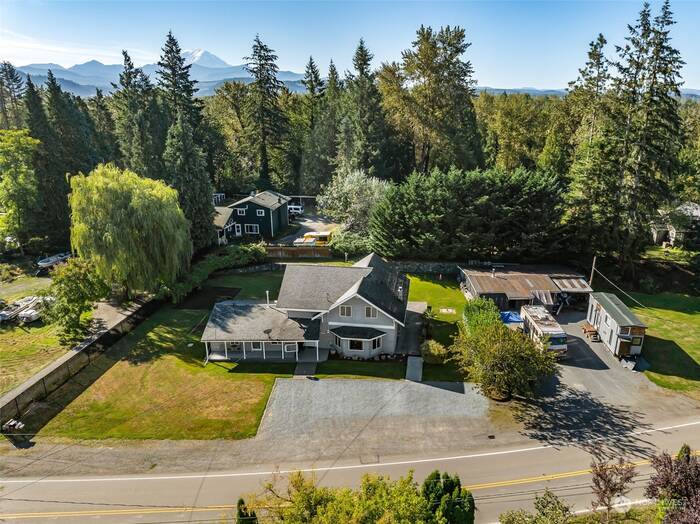 Lead image for 24521 SE Mud Mountain Road Enumclaw