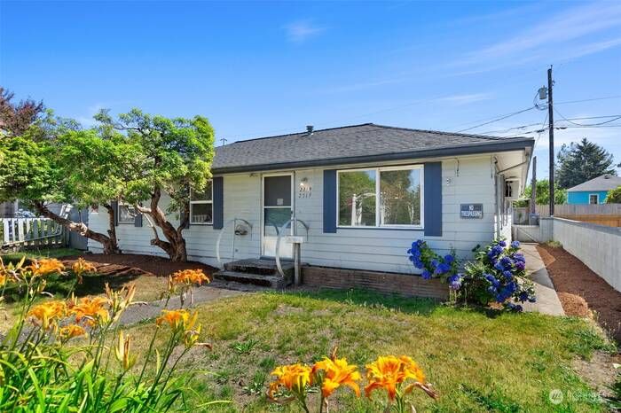 Lead image for 2319 11th Street Bremerton