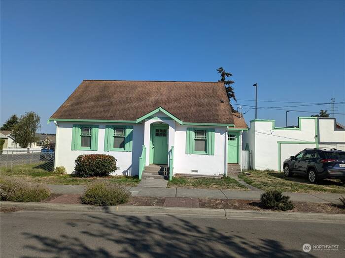 Lead image for 238 N 2nd Avenue Sequim